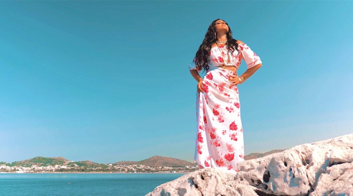 You are currently viewing “Contigo”: Η latin pop τραγουδίστρια Angelina μας παρουσιάζει το νέο της single