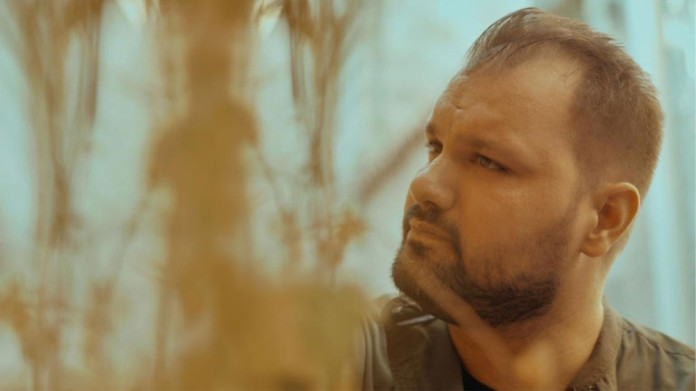 You are currently viewing «Στην αγκαλιά σου»: Κυκλοφόρησε το νέο single του Νίκου Κυπριώτη